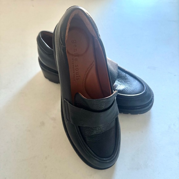 Gentle Souls Brenda Leather Chunky Platform Loafers Black Size 8 - Picture 2 of 8